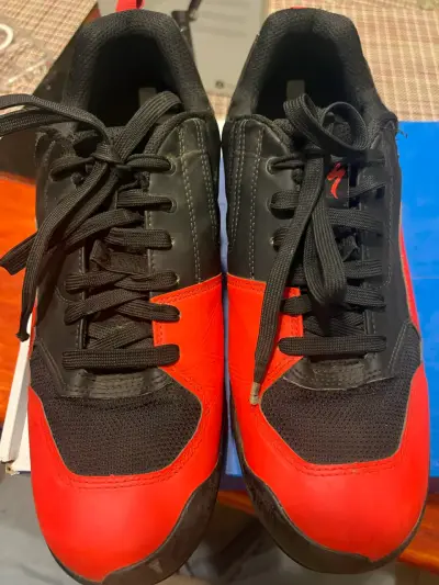 Zapatillas deportivas negras y rojas Specialized - miniatura 3