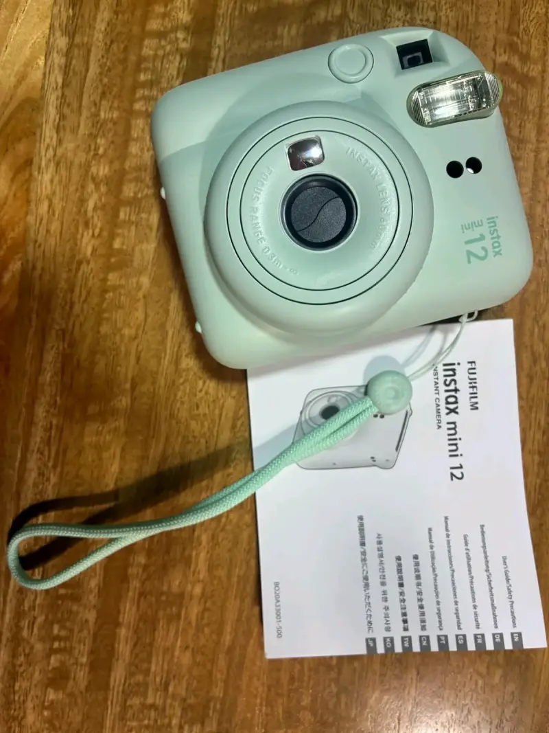 Cámara instantánea Fujifilm Instax Mini 12 verde - 1