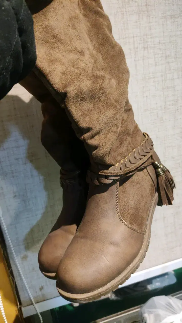 Botas de gamuza marrón con flecos N35 - 4