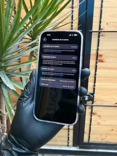 iPhone 14 Pro Max negro en excelente estado - miniatura 3