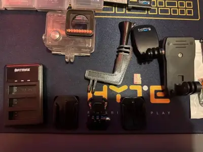 Cámara GoPro HERO4 Black con accesorios completos - miniatura 6