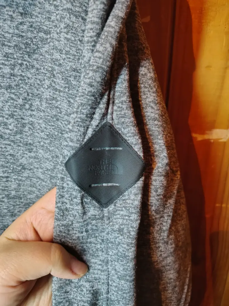 Chaqueta polar gris con cierre The North Face - 5