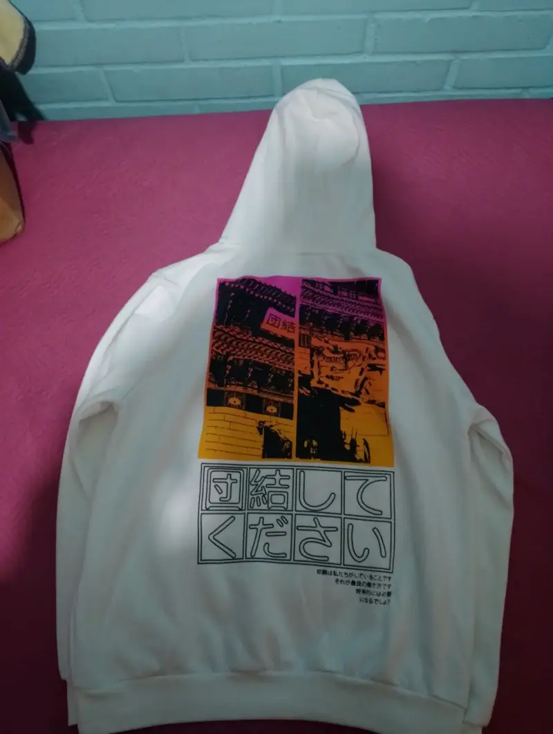 Polerón blanco con diseño japonés - 2