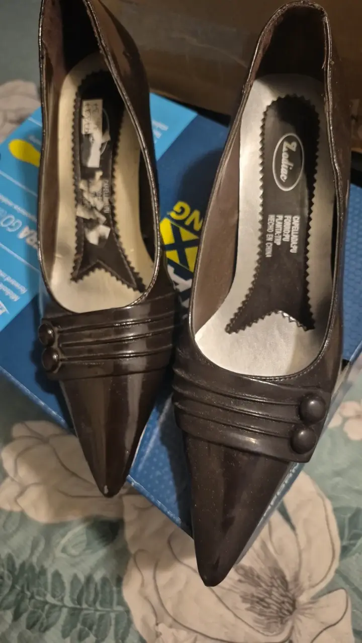 Zapatos de tacón marrones Zodiac
