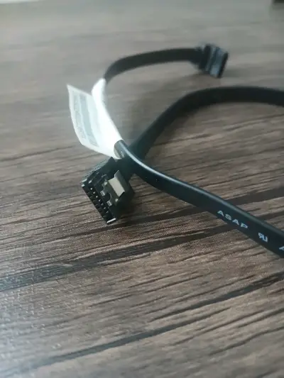 Cable SATA para disco duro - miniatura 1