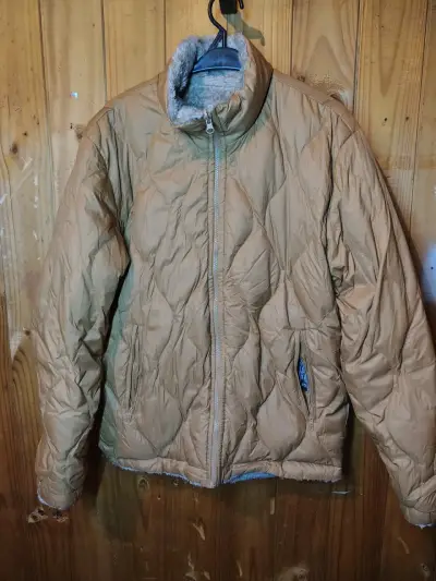 Chaqueta acolchada beige con forro de lana - miniatura 1