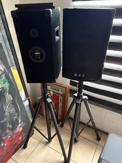 Parlantes ASC con trípodes ajustables - miniatura 1