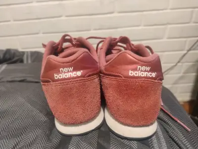 Zapatillas New Balance rosadas para mujer - miniatura 3