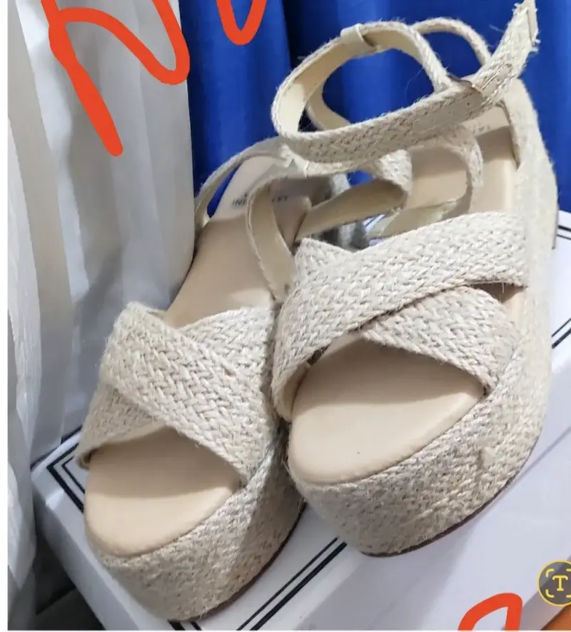 Sandalias de plataforma de yute beige