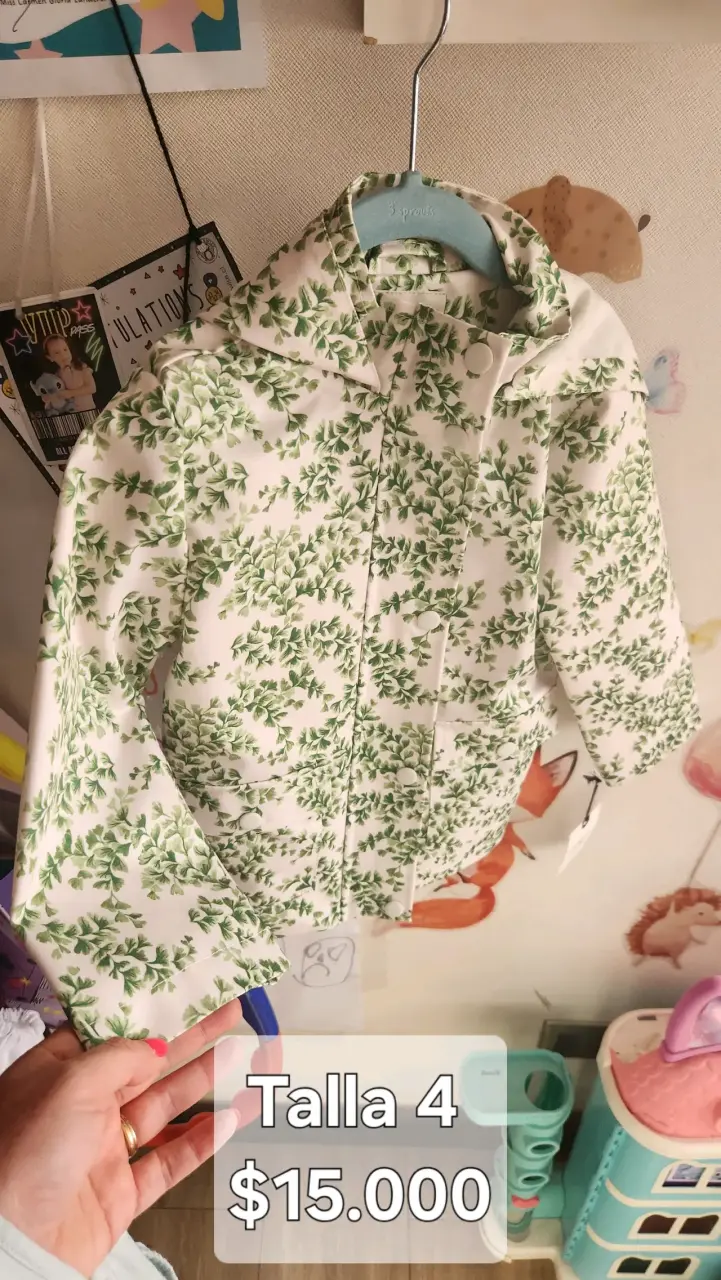 Chaqueta impermeable infantil con estampado de hojas - 1