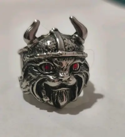 Anillo vikingo de acero con diseño único - miniatura 4