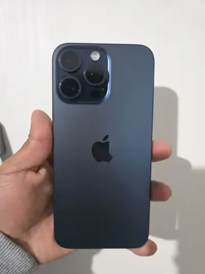 iPhone 15 Pro Max – 256 GB – Titanio Azul - miniatura 1