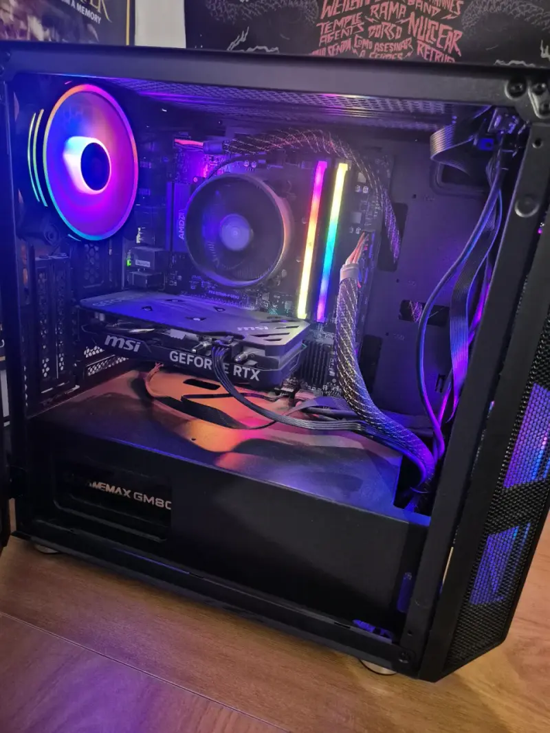 PC Gamer RTX 4060 + Ryzen 5 5600X + SSD NVMe 1TB + - 2