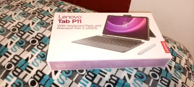 Lenovo Tab P11 teclado y lápiz con extensor usb - miniatura 1