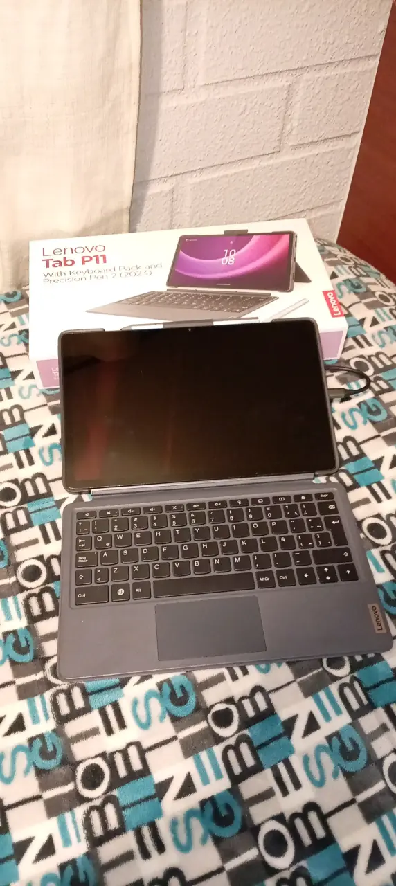 Lenovo Tab P11 teclado y lápiz con extensor usb - 2