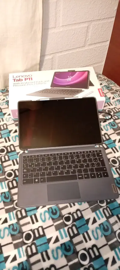 Lenovo Tab P11 teclado y lápiz con extensor usb - miniatura 2