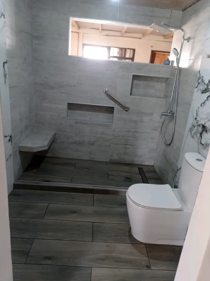 Baño moderno, porcelanato - 1