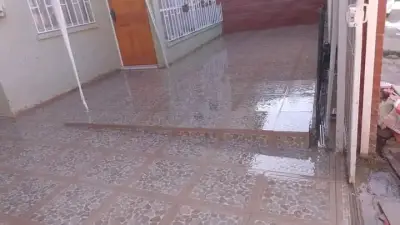 Baño moderno, porcelanato - miniatura 5