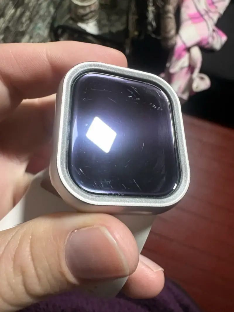 Apple Watch con correas y cargador - 3