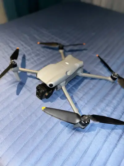 DJI Air 3 Fly More Combo RC 2 - miniatura 2