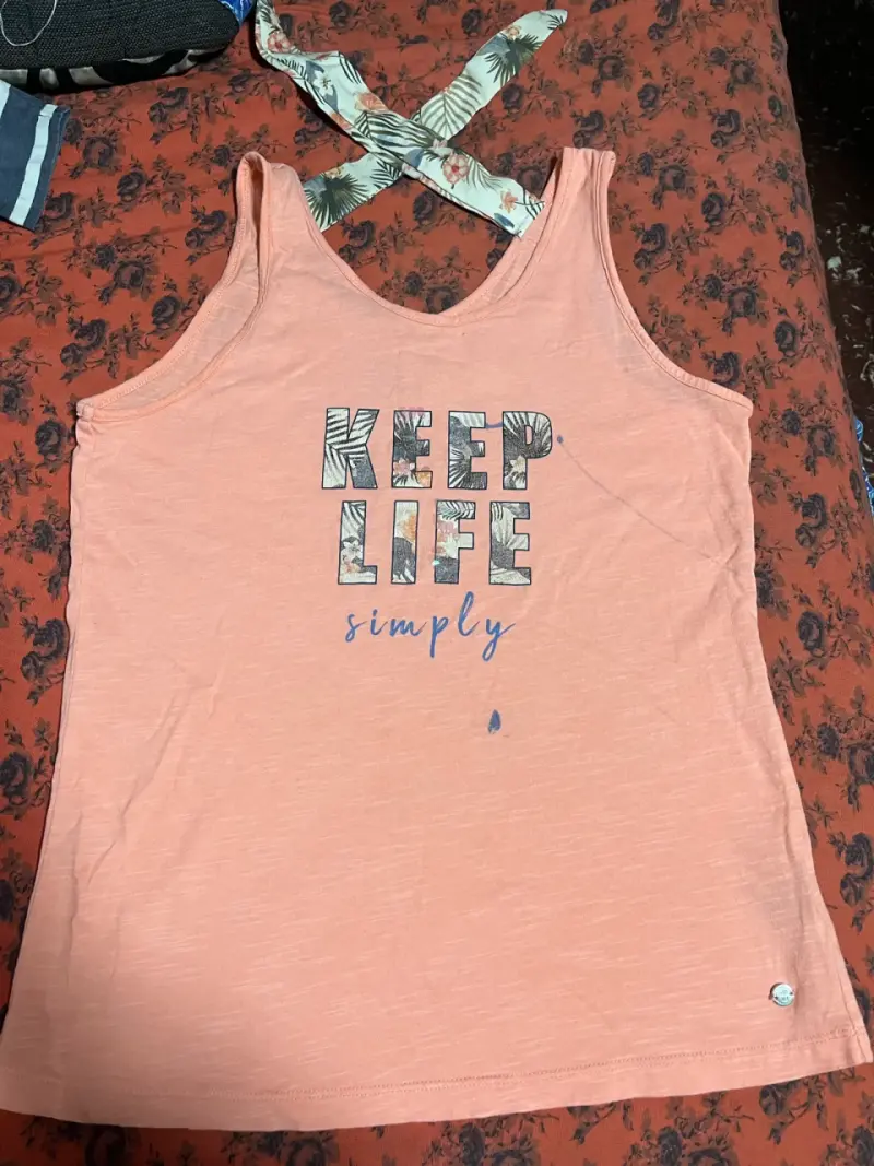 Polera verde con estampado de frutas - 3