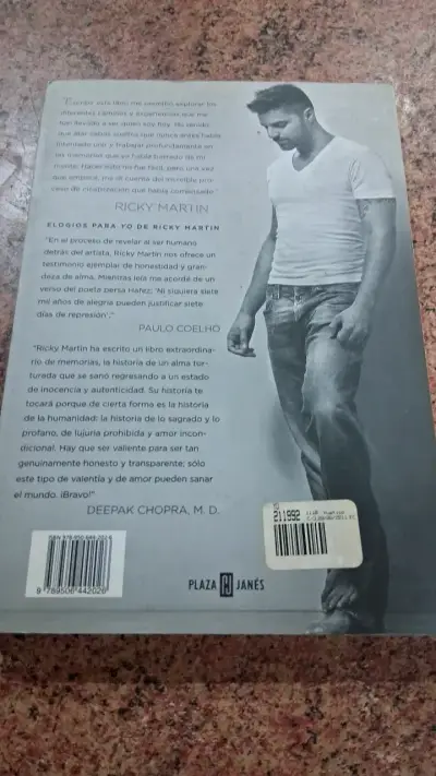 Libro autobiográfico 'Yo' de Ricky Martin - miniatura 2