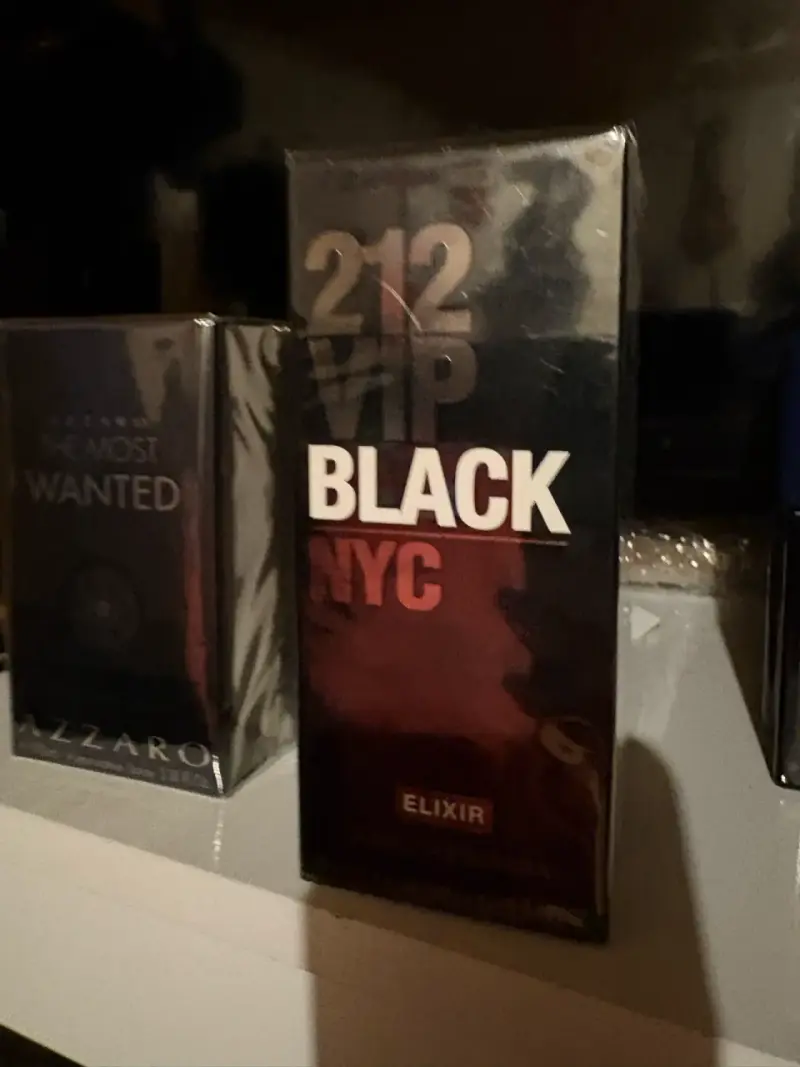 Perfume 212 VIP Black NYC Elixir 100ml