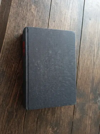 Libro 'El Jurado' de John Grisham en tapa dura - miniatura 4