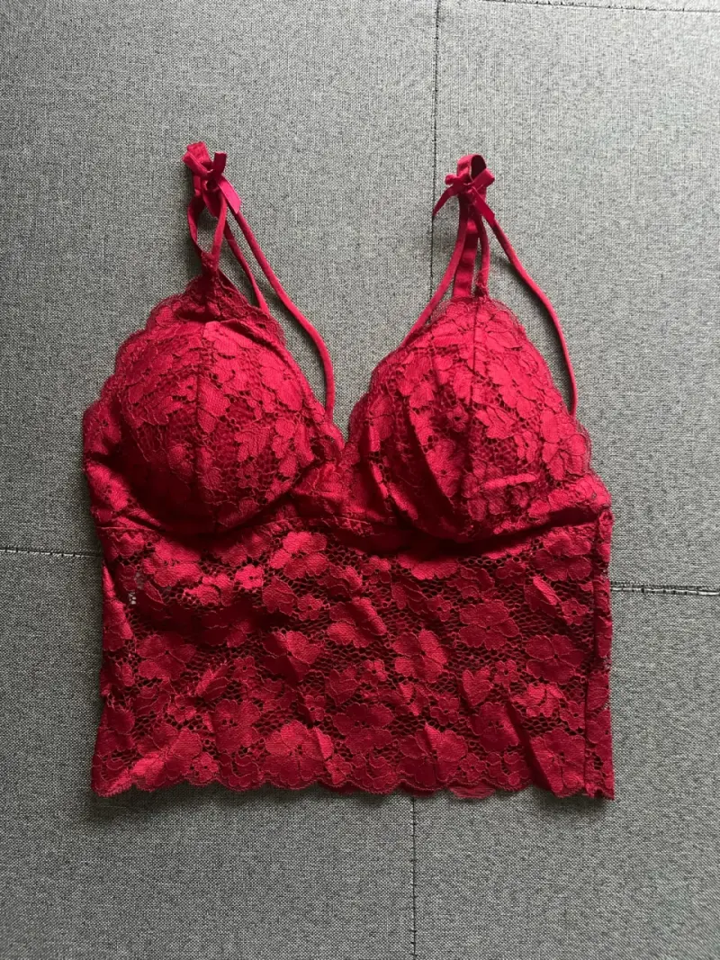 Bralette de encaje rojo elegante - 1