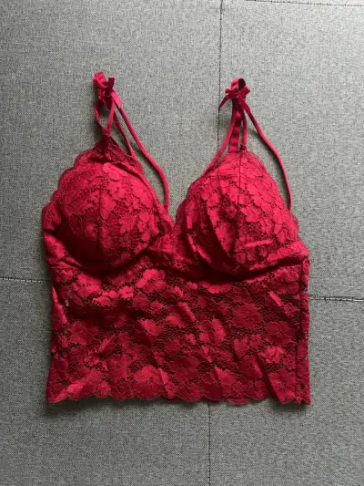Bralette de encaje rojo elegante - miniatura 1