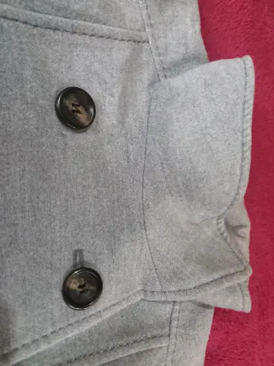 Abrigo gris de mujer con doble botonadura S - miniatura 2