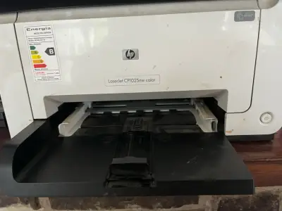 Impresora láser multifuncional blanca - miniatura 3