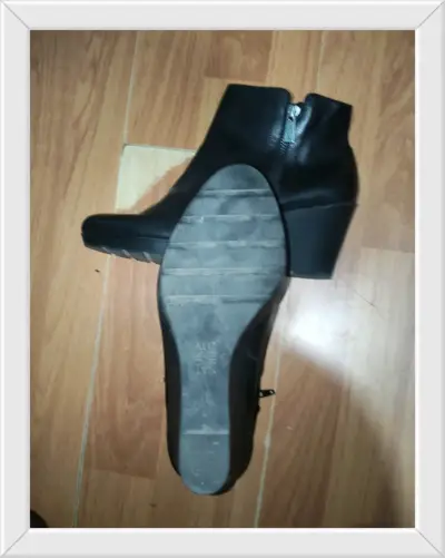 Botines negros de cuero con plataforma - miniatura 2