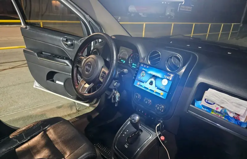Jeep Compass 2013 4x4 automático - 5