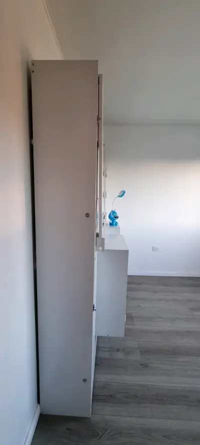 Camarote de madera blanco en buen estado - miniatura 4
