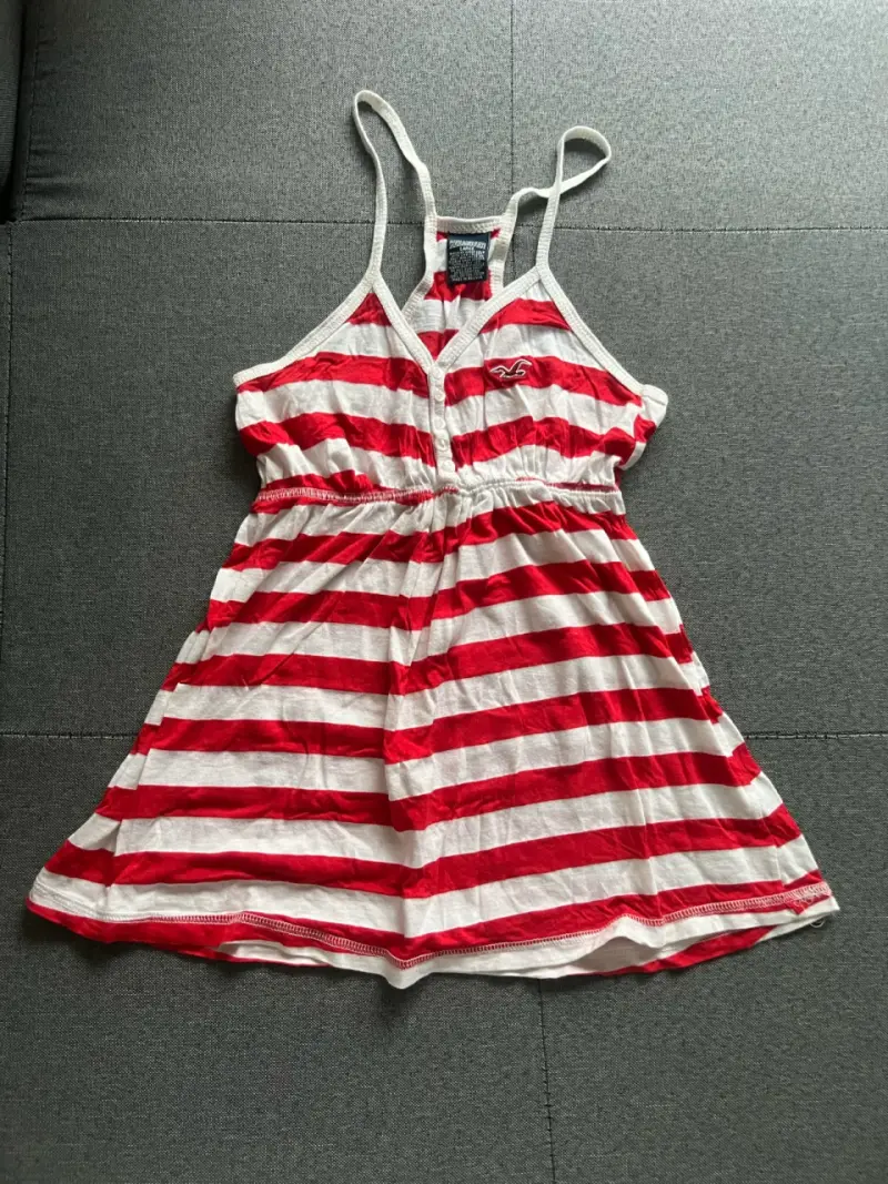 Polera rayada Hollister rojo y blanco - 1