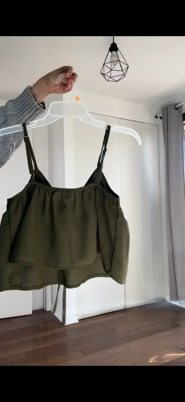 Blusa verde oliva con tirantes ajustables Shein - 2
