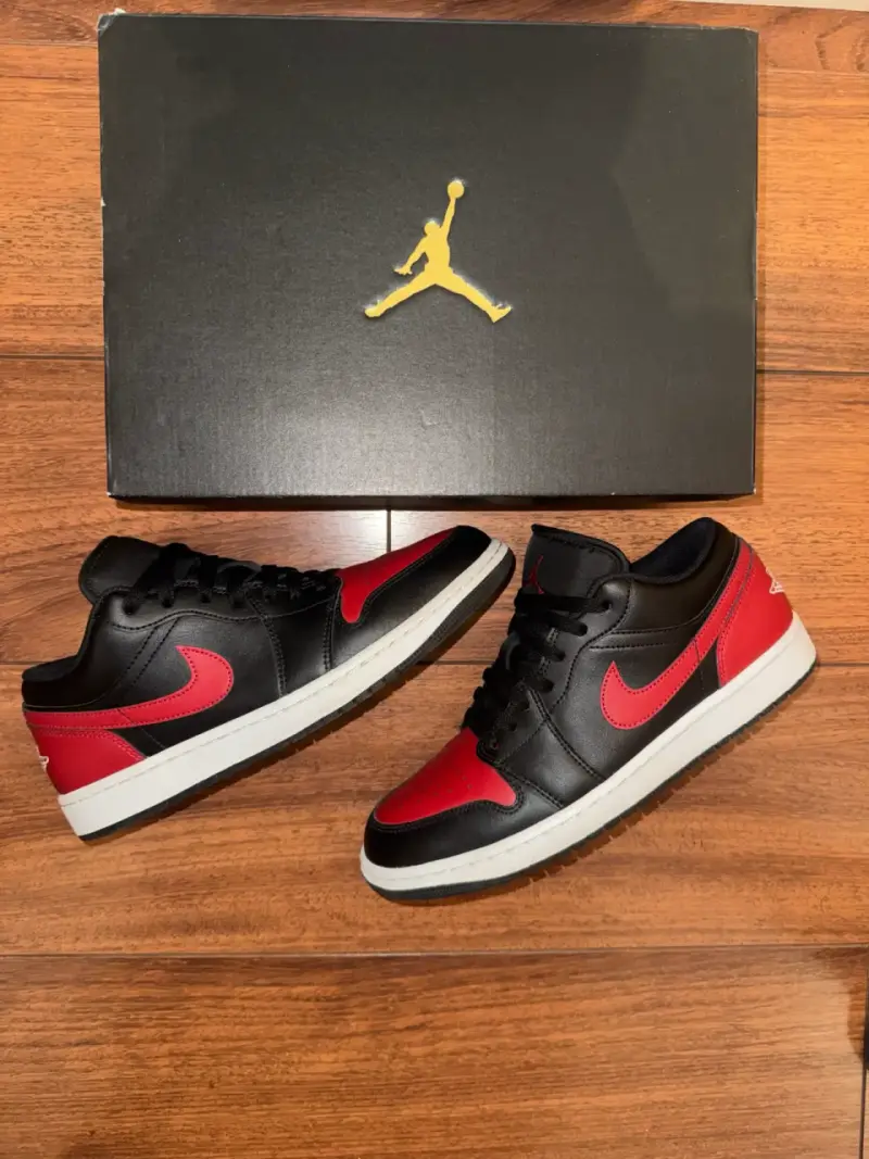 Nike Air Jordan 1 Low SE Bred - 1