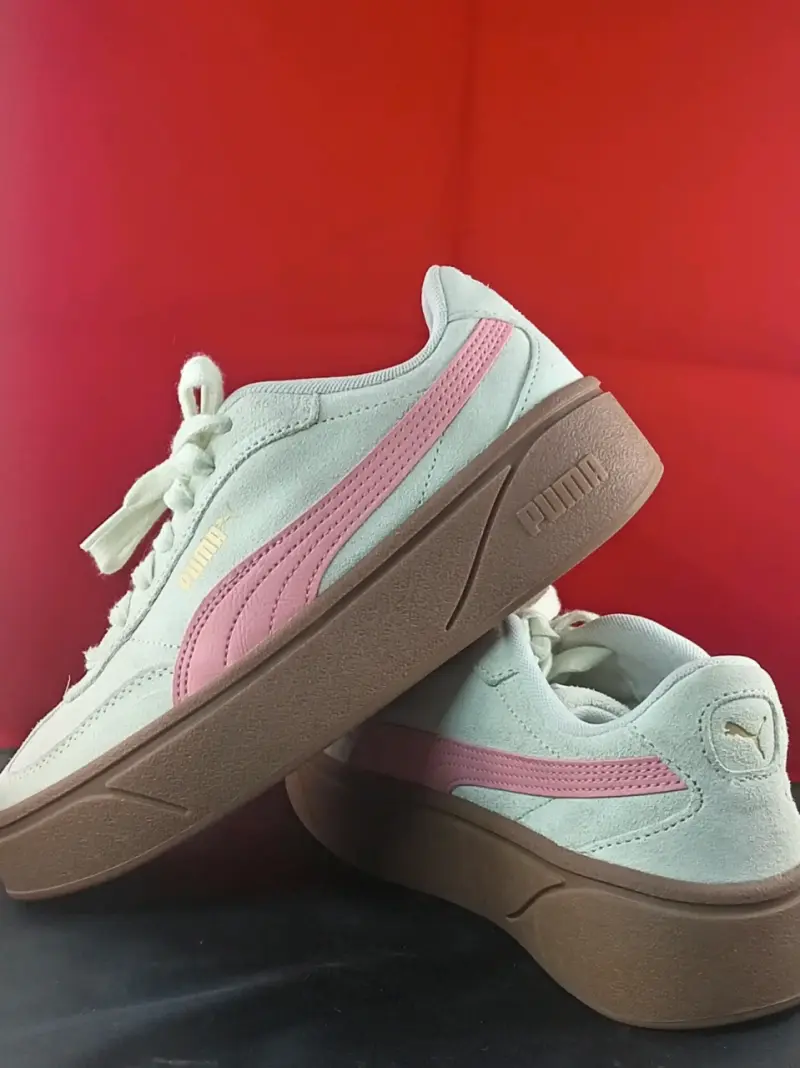 Zapatillas Puma blancas y rosadas - 1