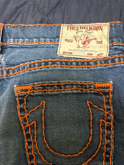 Jeans True Religion con costuras naranjas - miniatura 3
