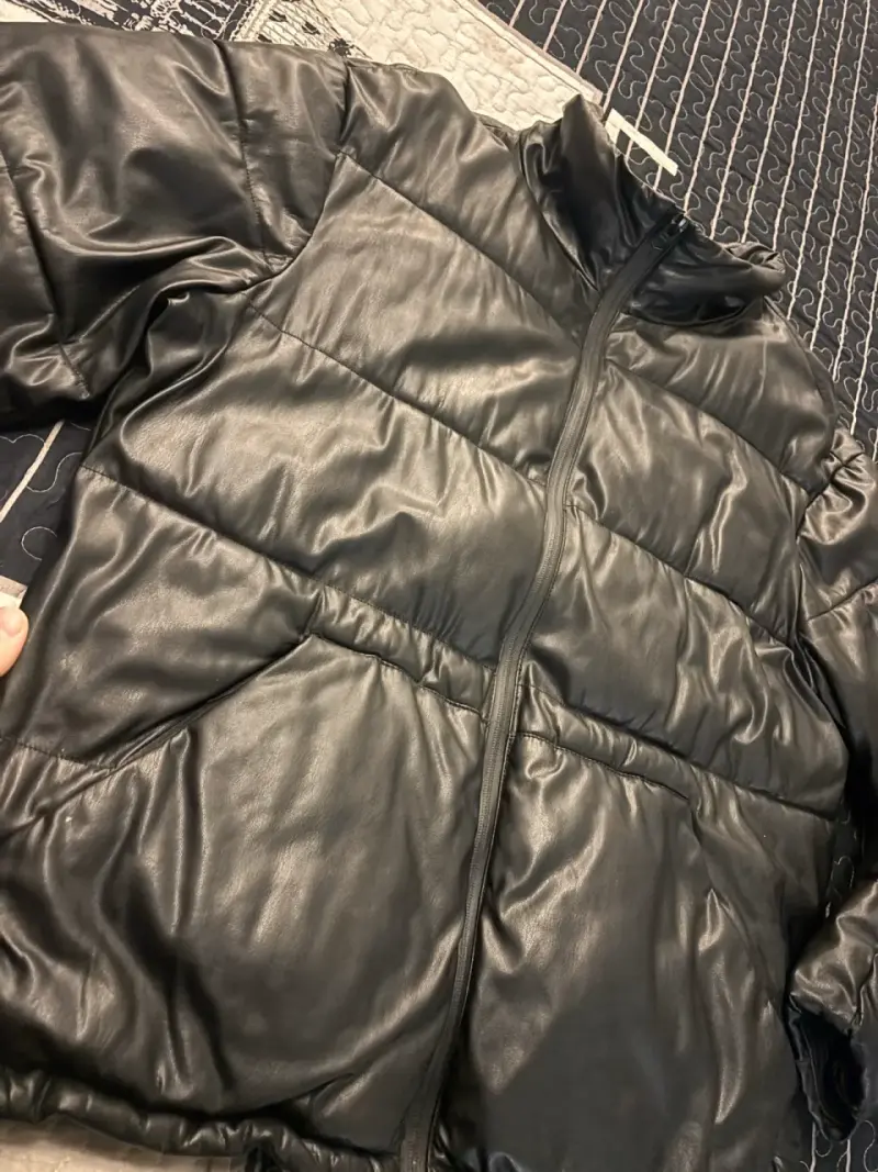 Chaqueta acolchada negra Zara para invierno - 5