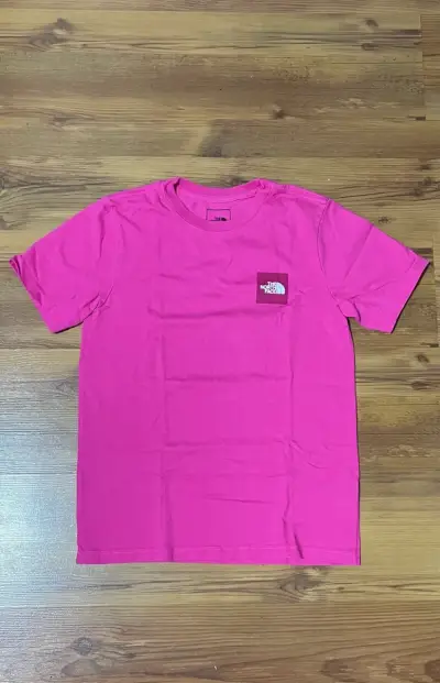 Polera rosa The North Face para mujer - miniatura 1