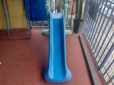Tobogán infantil Little Tikes azul y verde - miniatura 2