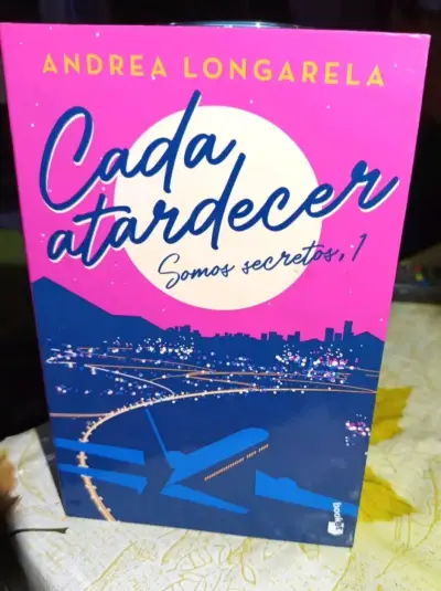 Libro 'Cada atardecer' de Andrea Longarela - miniatura 1