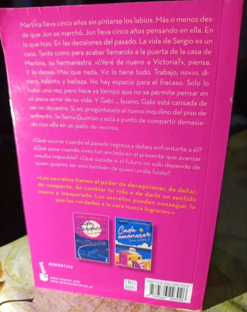 Libro 'Cada atardecer' de Andrea Longarela - 2