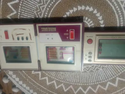 Consola portátil Nintendo Game & Watch Mario Bros - miniatura 3
