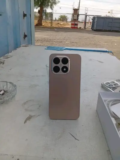 Smartphone Xiaomi 15T nuevo en caja - miniatura 3