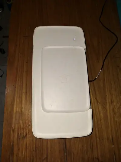 Impresora HP DeskJet 1115 compacta - miniatura 2