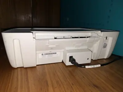 Impresora HP DeskJet 1115 compacta - miniatura 6