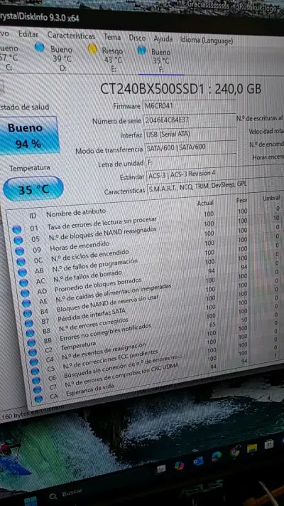 Laptop HP delgada y confiable - miniatura 6
